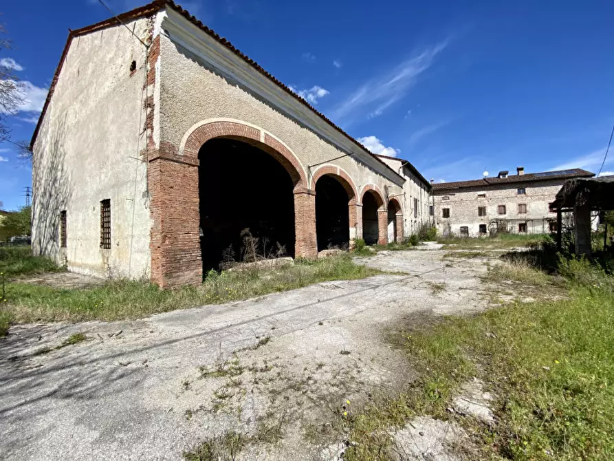 Immagine 8 di Rustico / casale in vendita  in Strada Dell'Albereria, 2 a Sandrigo