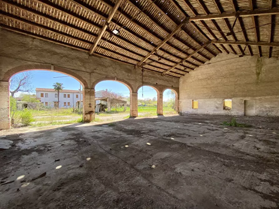 Immagine 10 di Rustico / casale in vendita  in Strada Dell'Albereria, 2 a Sandrigo