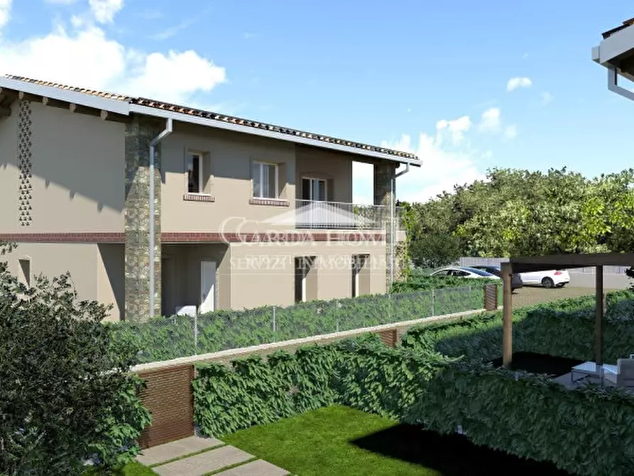 Immagine 2 di Appartamento in vendita  in Via Ettore Andreis a Desenzano Del Garda