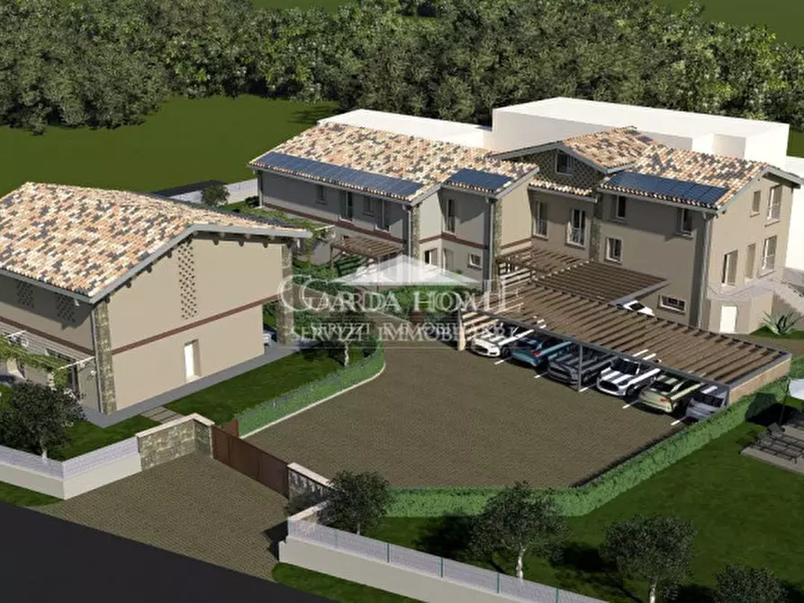 Immagine 10 di Appartamento in vendita  in Via Ettore Andreis a Desenzano Del Garda