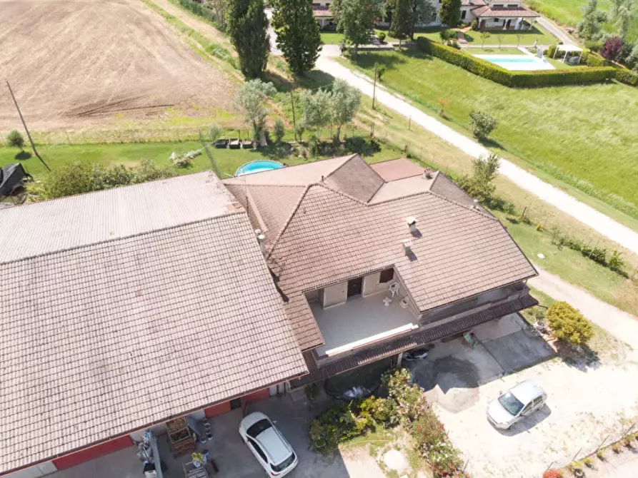 Immagine 10 di Casa bifamiliare in vendita  in VIA. CORVIONE n. 62 a Isorella