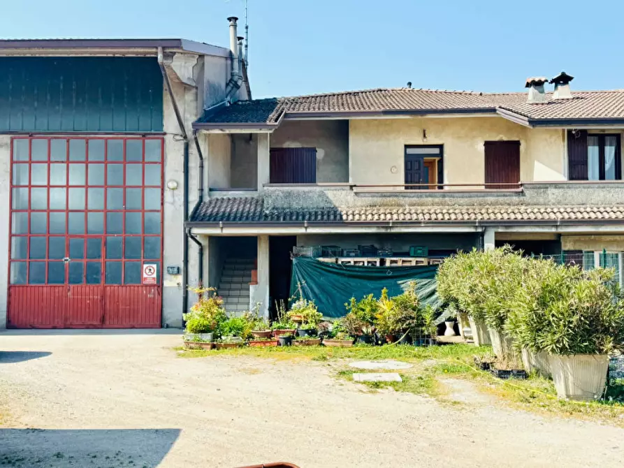 Immagine 13 di Casa bifamiliare in vendita  in VIA. CORVIONE n. 62 a Isorella