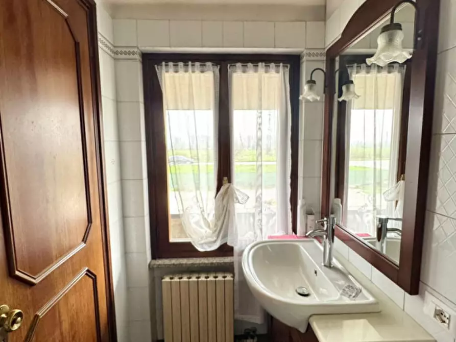 Immagine 31 di Casa bifamiliare in vendita  in VIA. CORVIONE n. 62 a Isorella