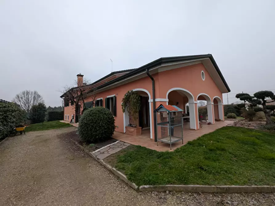 Immagine 1 di Casa indipendente in vendita  in via piave a Piombino Dese