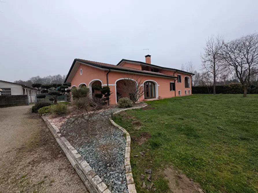 Immagine 4 di Casa indipendente in vendita  in via piave a Piombino Dese