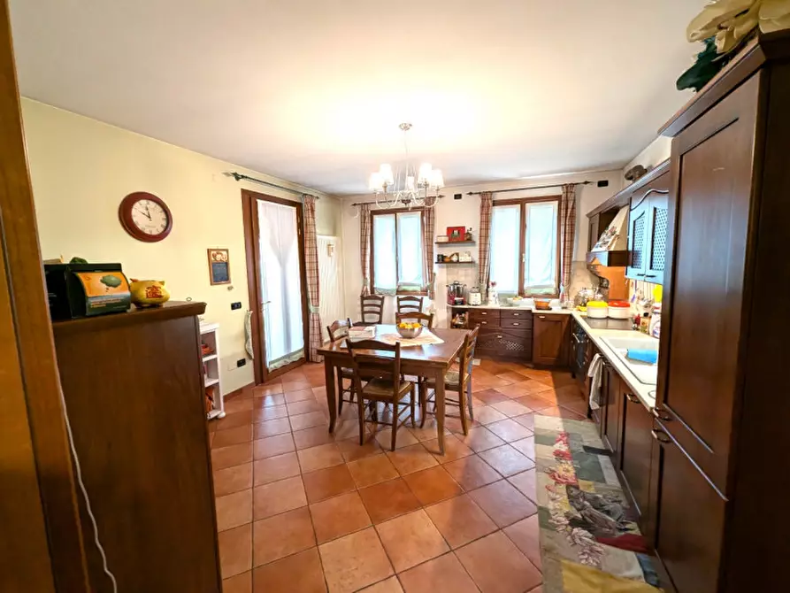 Immagine 11 di Casa indipendente in vendita  in via piave a Piombino Dese