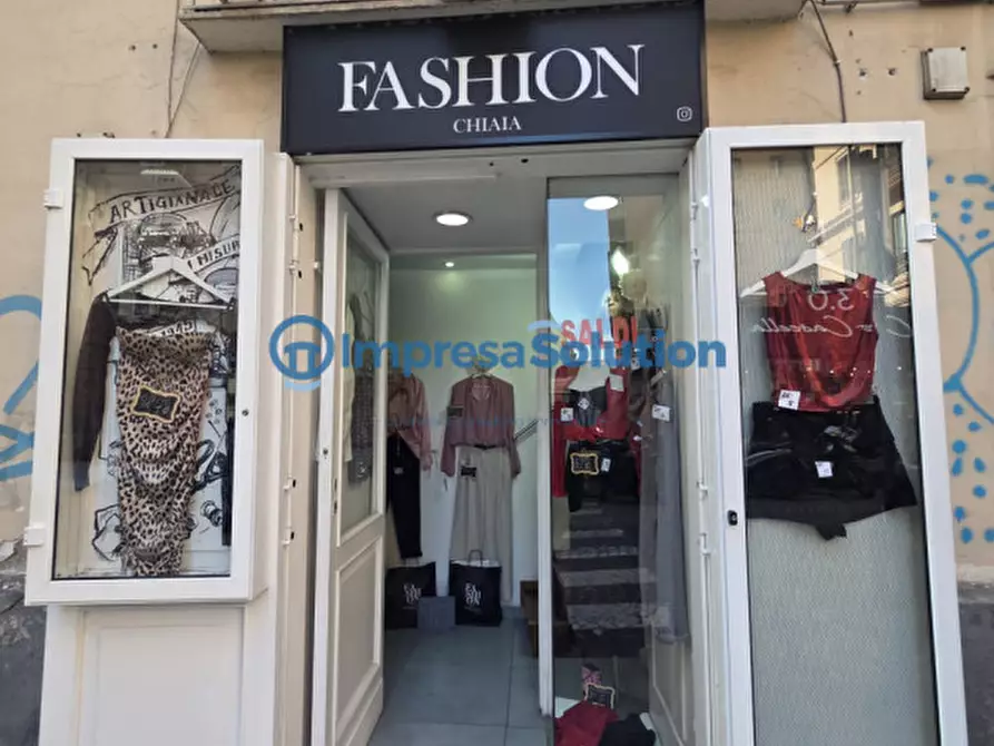 Immagine 1 di Negozio in affitto  in Via San Pasquale a Chiaia a Napoli