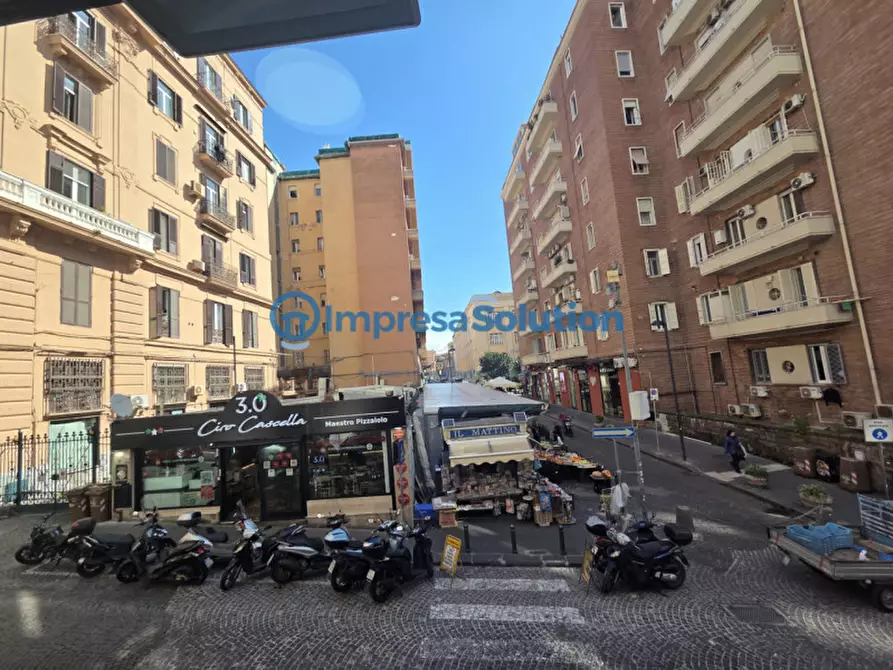 Immagine 15 di Negozio in affitto  in Via San Pasquale a Chiaia a Napoli
