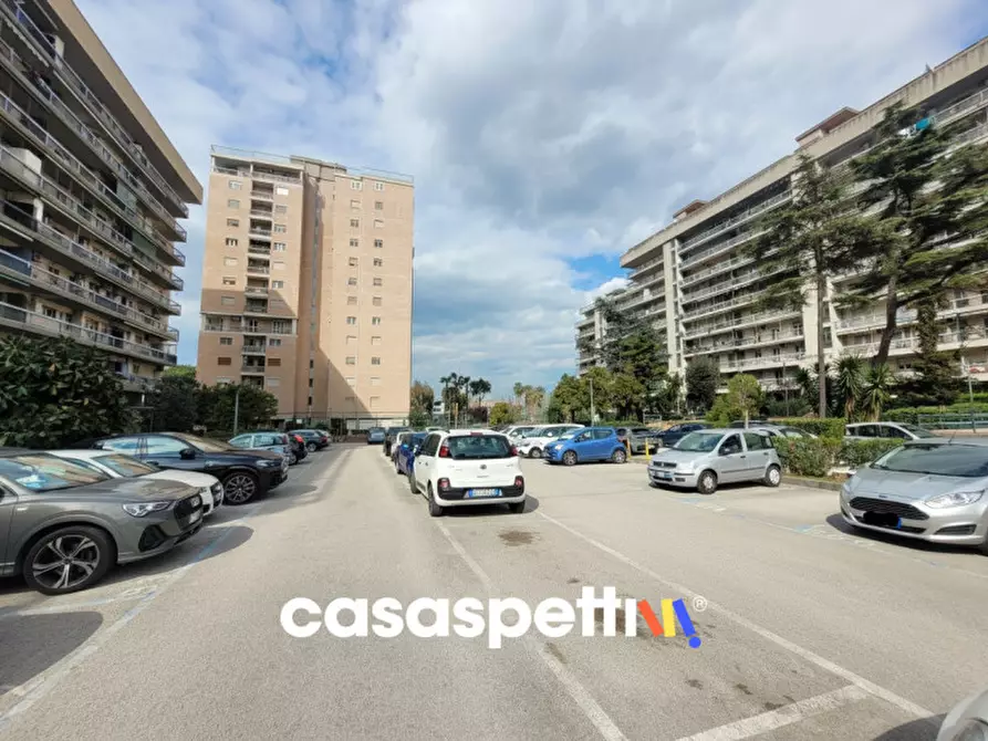 Immagine 4 di Appartamento in vendita  in Via Mario Pomilio 9 a Napoli