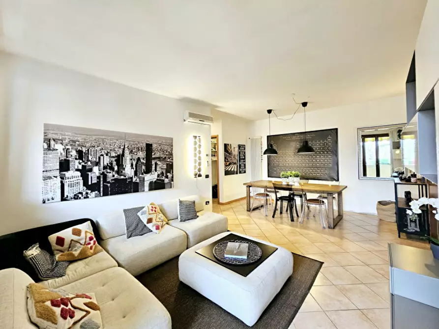 Immagine 1 di Appartamento in vendita  in VIA SANTA LUCIA a Sant'elena