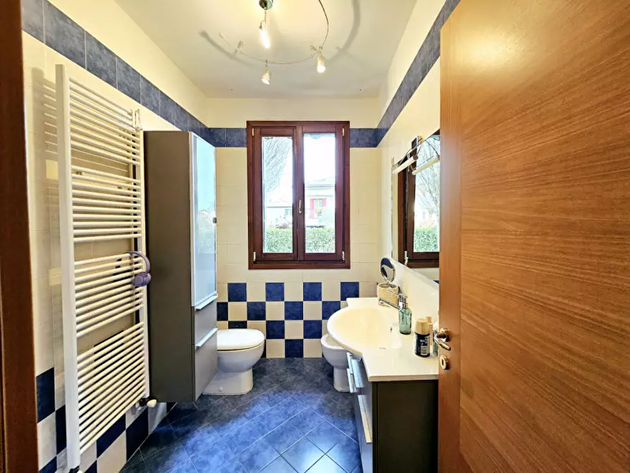 Immagine 9 di Appartamento in vendita  in VIA SANTA LUCIA a Sant'elena