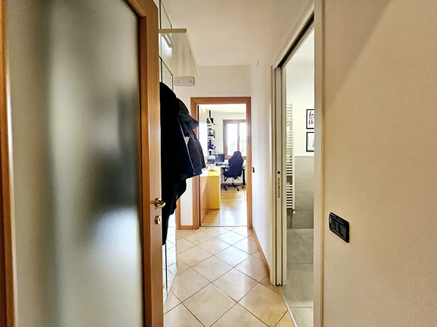 Immagine 15 di Appartamento in vendita  in VIA SANTA LUCIA a Sant'elena