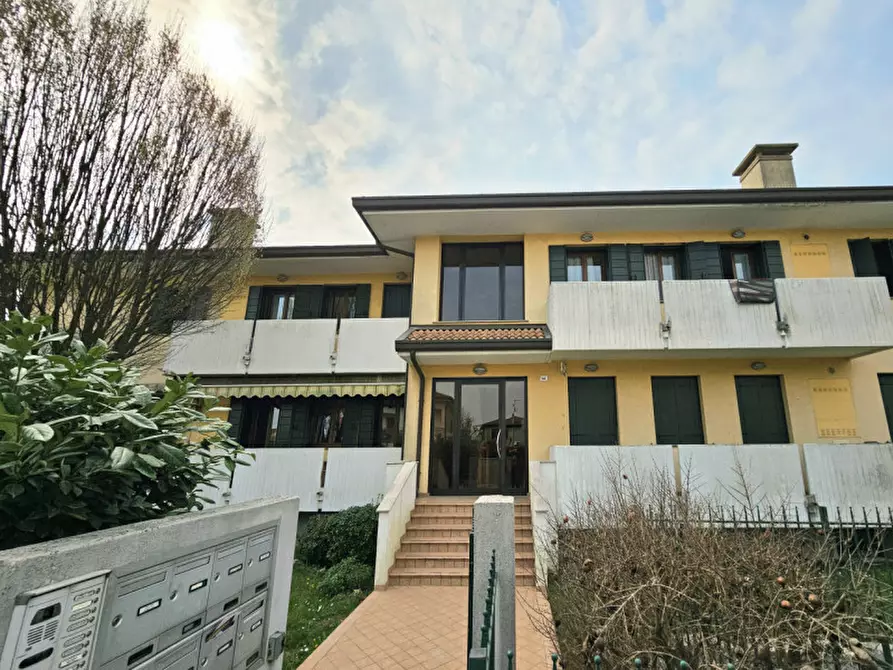 Immagine 20 di Appartamento in vendita  in VIA SANTA LUCIA a Sant'elena