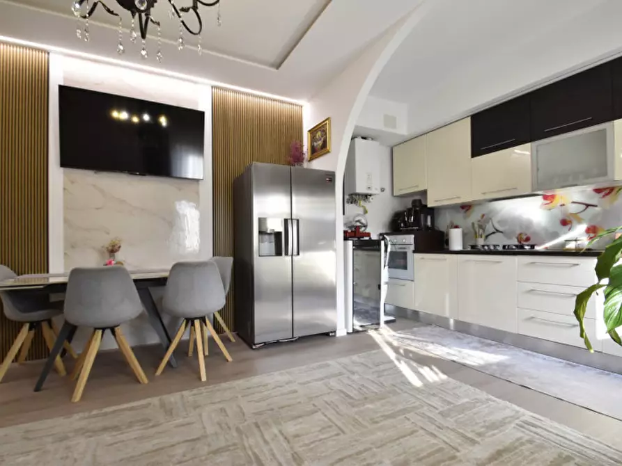 Immagine 12 di Casa bifamiliare in vendita  in via Girolamo Barbieri 12 a Bussolengo