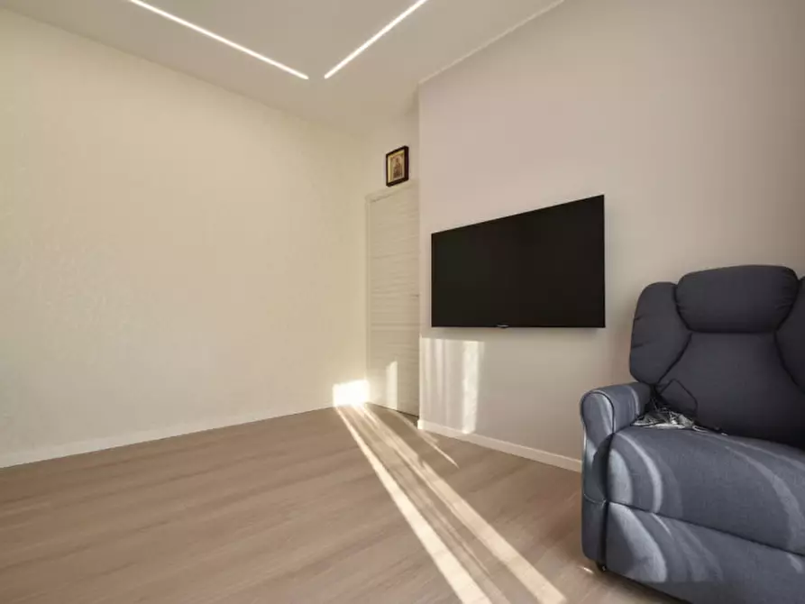 Immagine 15 di Casa bifamiliare in vendita  in via Girolamo Barbieri 12 a Bussolengo