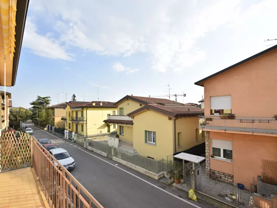 Immagine 18 di Casa bifamiliare in vendita  in via Girolamo Barbieri 12 a Bussolengo