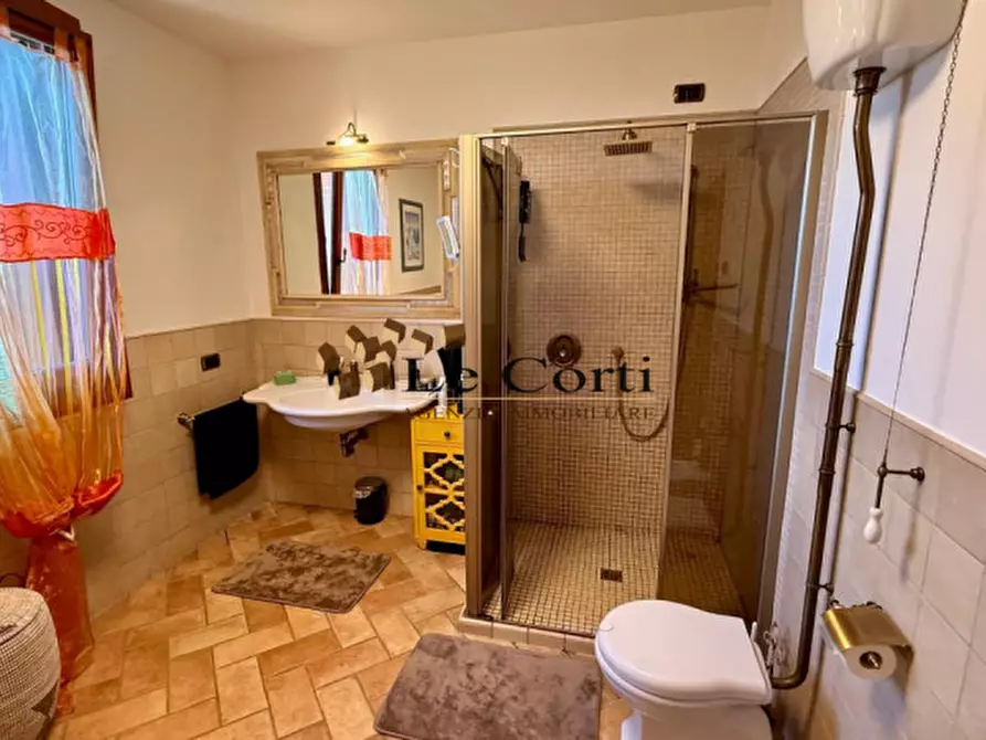 Immagine 22 di Villa in vendita  a Arcugnano
