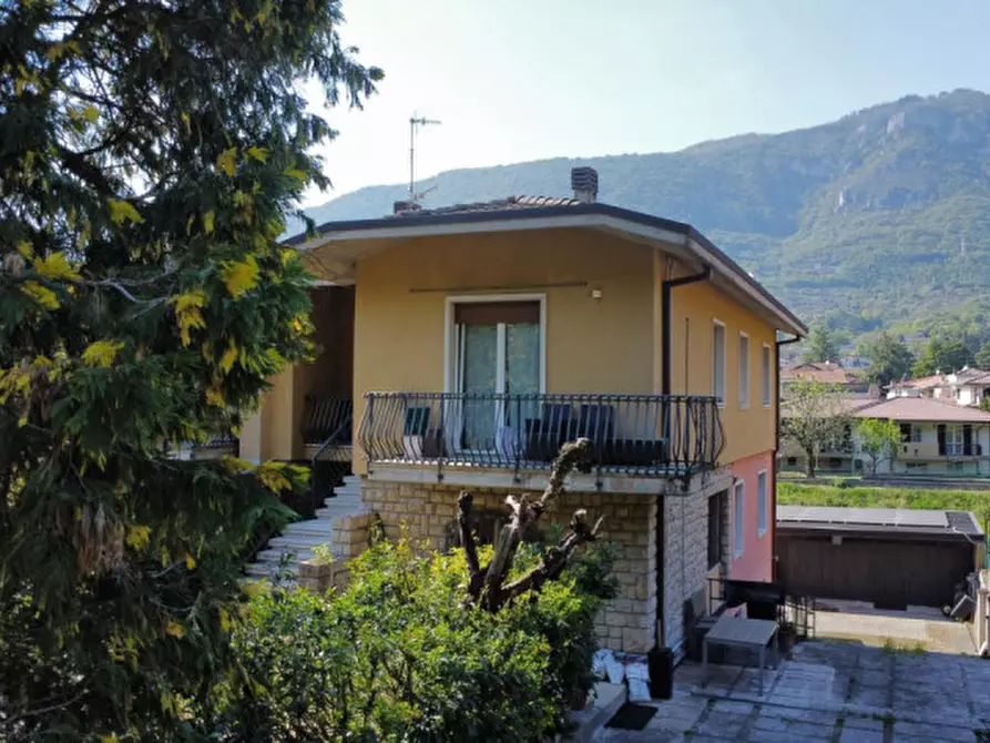 Immagine 4 di Casa bifamiliare in vendita  in Via Tito Speri a Botticino