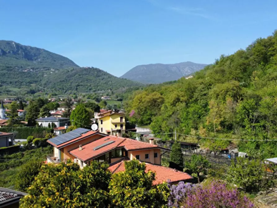 Immagine 8 di Casa bifamiliare in vendita  in Via Tito Speri a Botticino