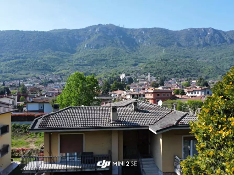Immagine 9 di Casa bifamiliare in vendita  in Via Tito Speri a Botticino