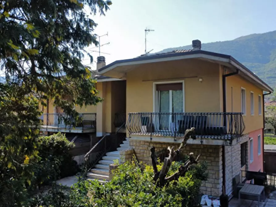 Immagine 10 di Casa bifamiliare in vendita  in Via Tito Speri a Botticino