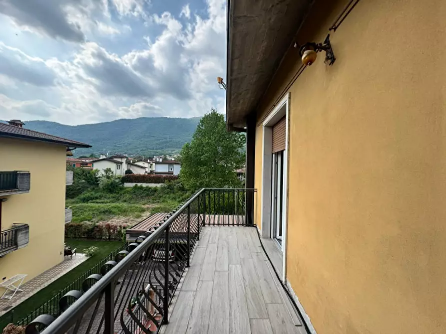 Immagine 38 di Casa bifamiliare in vendita  in Via Tito Speri a Botticino