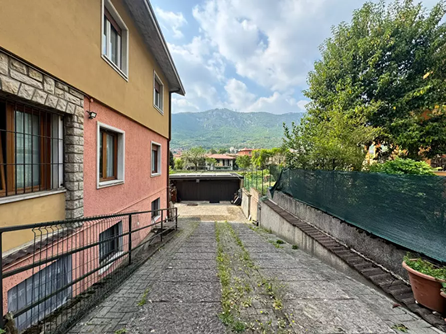 Immagine 50 di Casa bifamiliare in vendita  in Via Tito Speri a Botticino