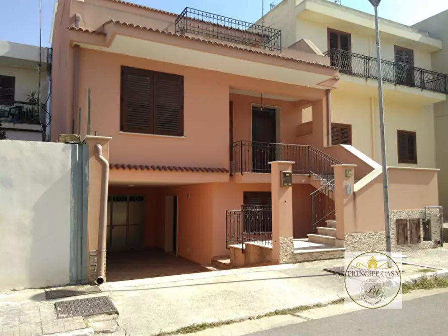 Immagine 1 di Villetta a schiera in vendita  in via palmiro togliatti, 14 a Montevago