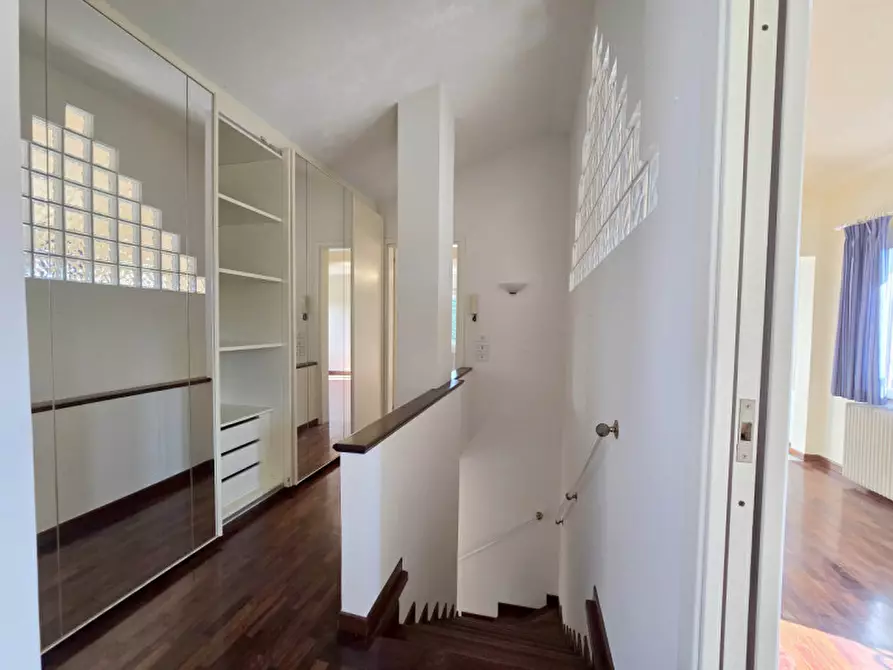Immagine 22 di Villa in vendita  a Treviso