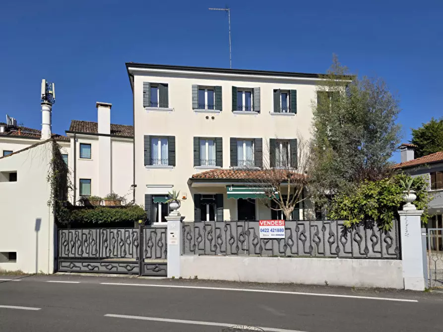 Immagine 37 di Villa in vendita  a Treviso