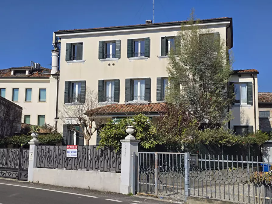 Immagine 39 di Villa in vendita  a Treviso