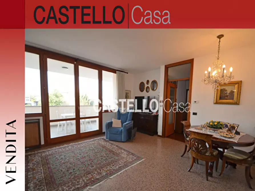 Immagine 1 di Appartamento in vendita  in Viale Brigata Cesare Battisti a Castelfranco Veneto