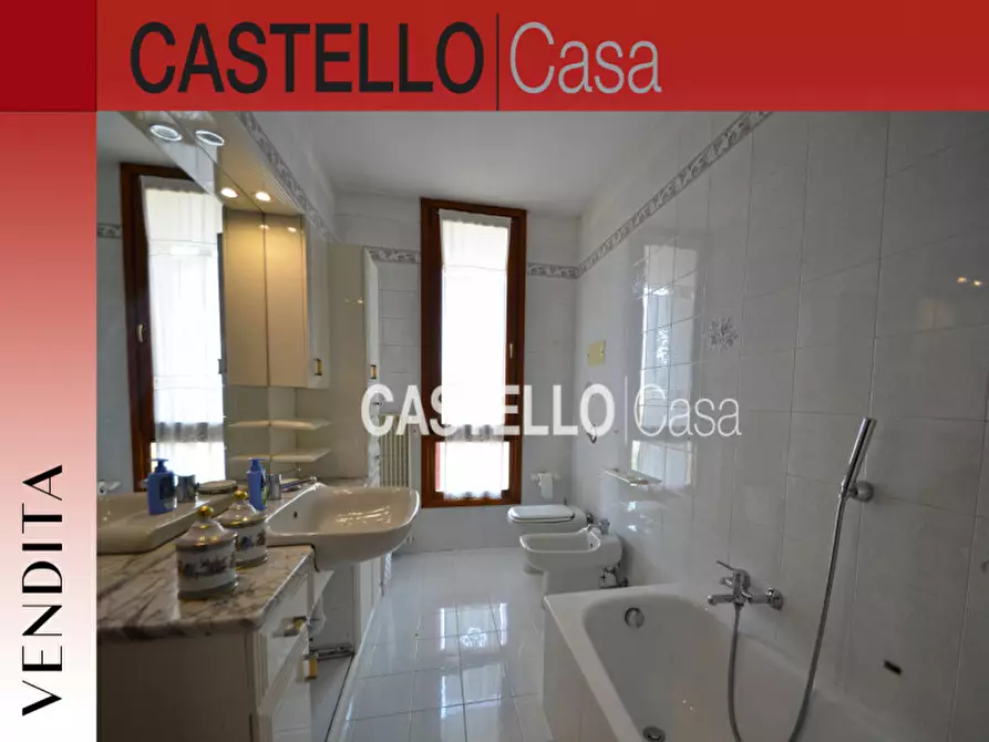 Immagine 13 di Appartamento in vendita  in Viale Brigata Cesare Battisti a Castelfranco Veneto