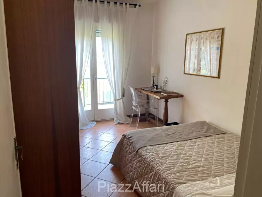 Immagine 17 di Villa in vendita  in Via Carducci a Cona