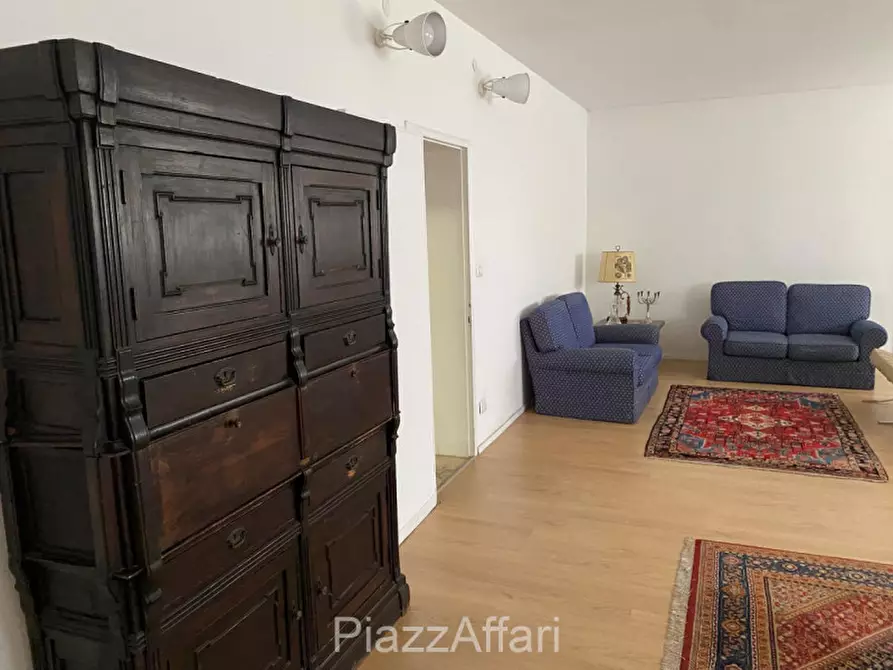 Immagine 30 di Villa in vendita  in Via Carducci a Cona