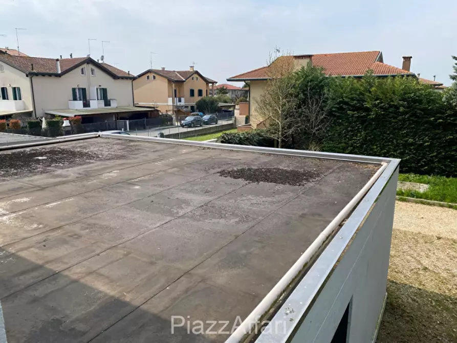 Immagine 34 di Villa in vendita  in Via Carducci a Cona
