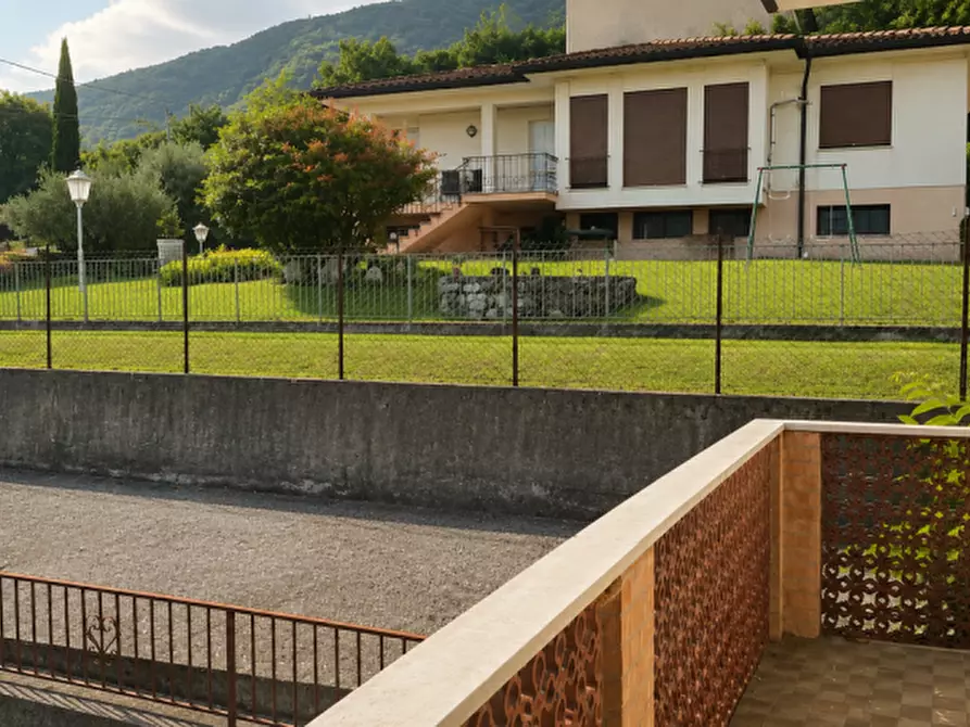 Immagine 24 di Villa in vendita  in Via dei Prai 8 a Borso Del Grappa