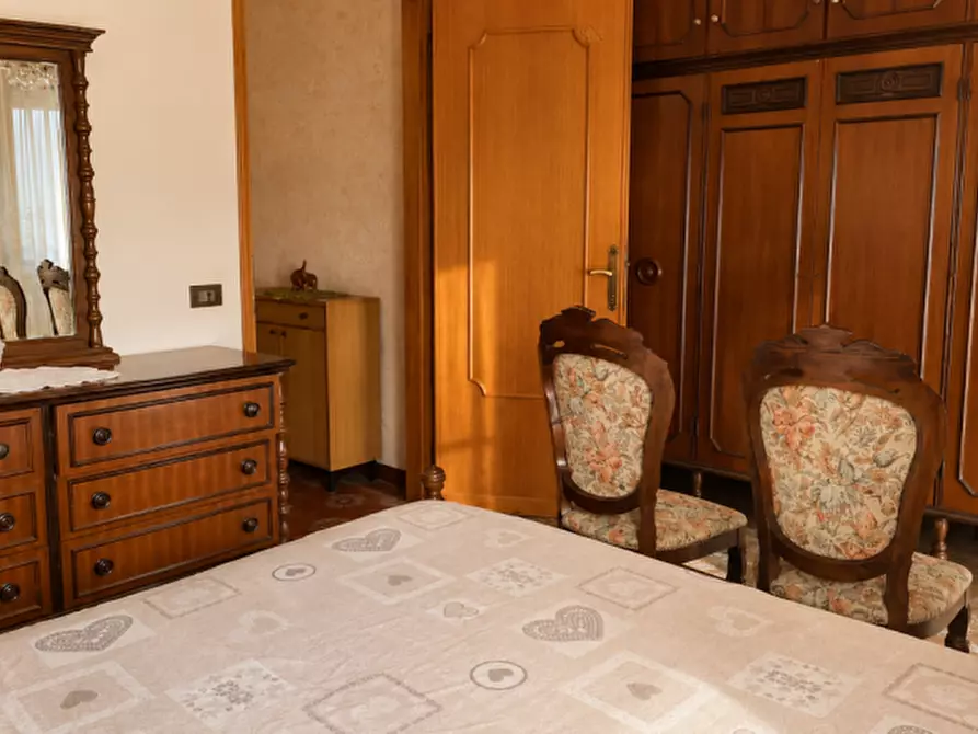 Immagine 28 di Villa in vendita  in Via dei Prai 8 a Borso Del Grappa