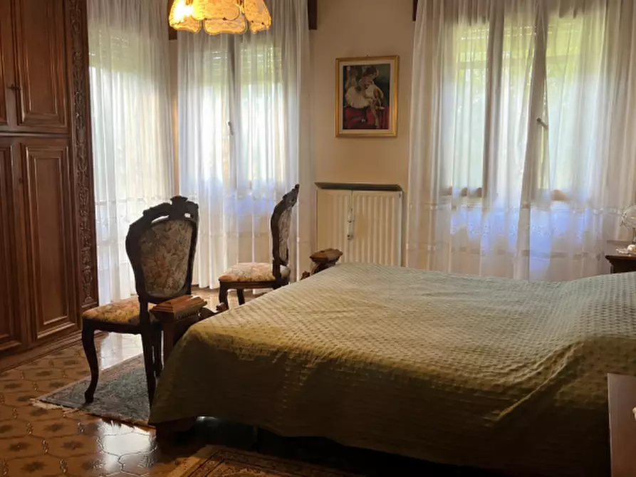 Immagine 30 di Villa in vendita  in Via dei Prai 8 a Borso Del Grappa