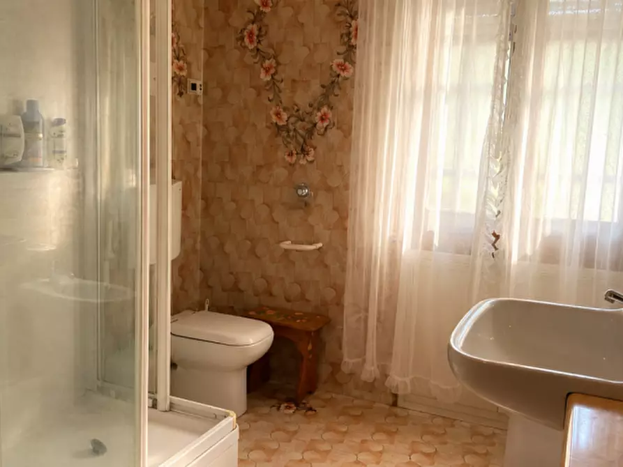 Immagine 34 di Villa in vendita  in Via dei Prai 8 a Borso Del Grappa