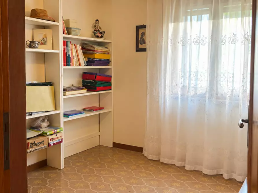 Immagine 39 di Villa in vendita  in Via dei Prai 8 a Borso Del Grappa