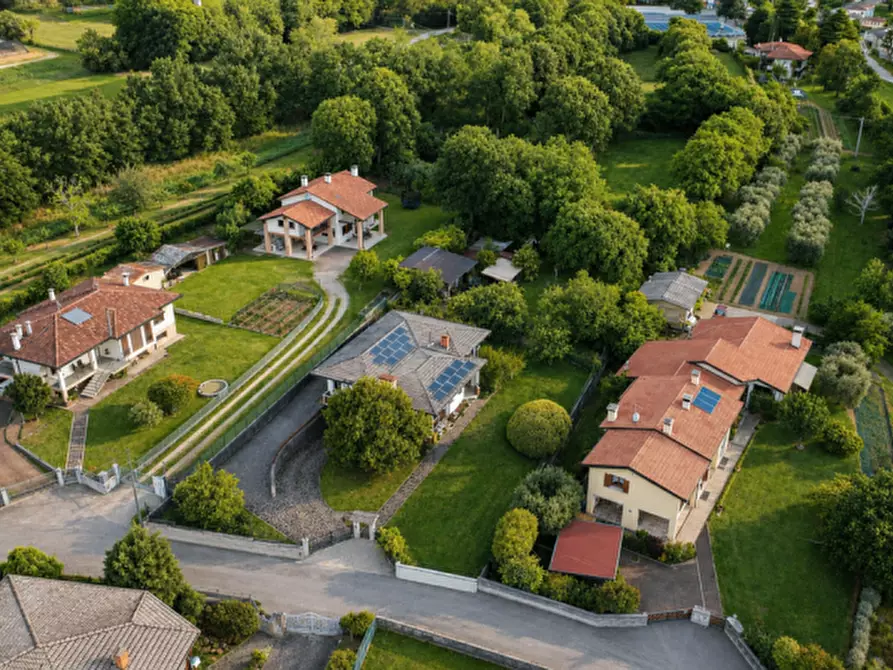 Immagine 48 di Villa in vendita  in Via dei Prai 8 a Borso Del Grappa
