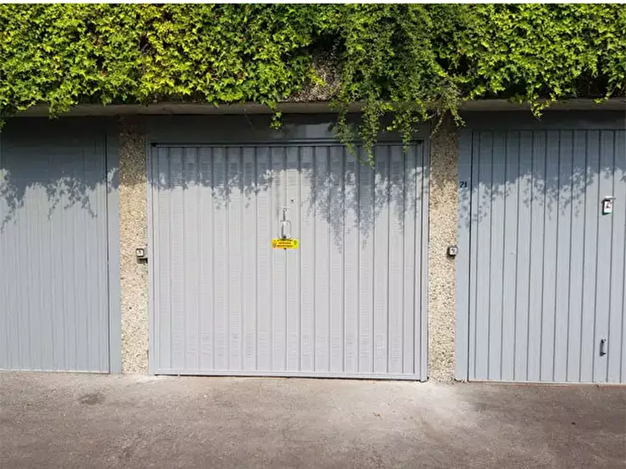 Immagine 3 di Garage in vendita  a Venezia