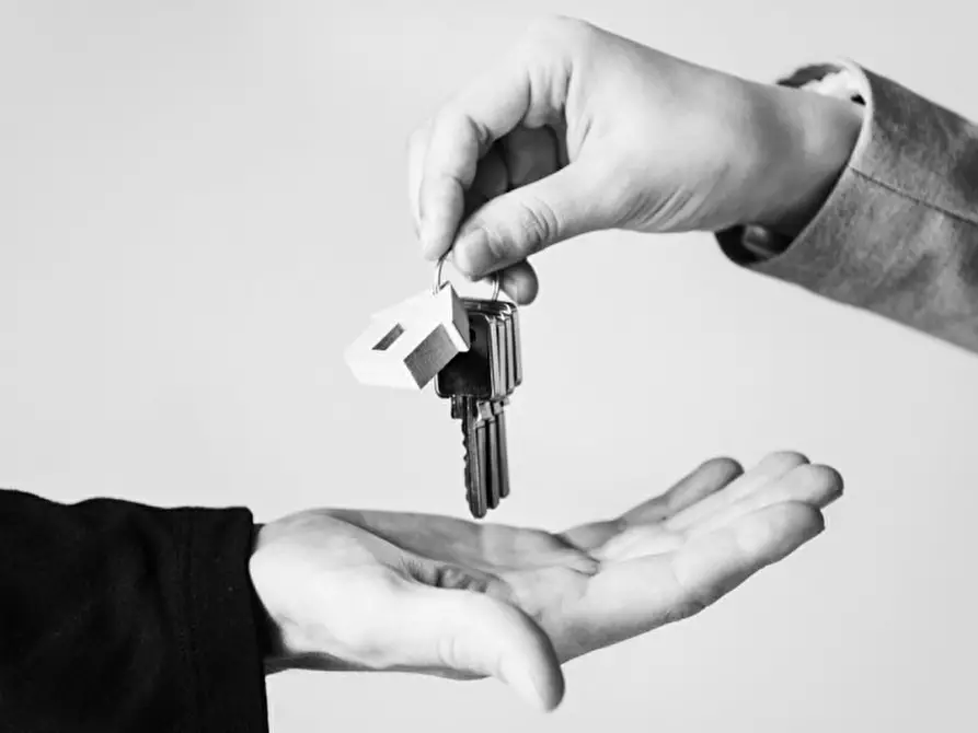 Immagine 5 di Garage in vendita  a Venezia