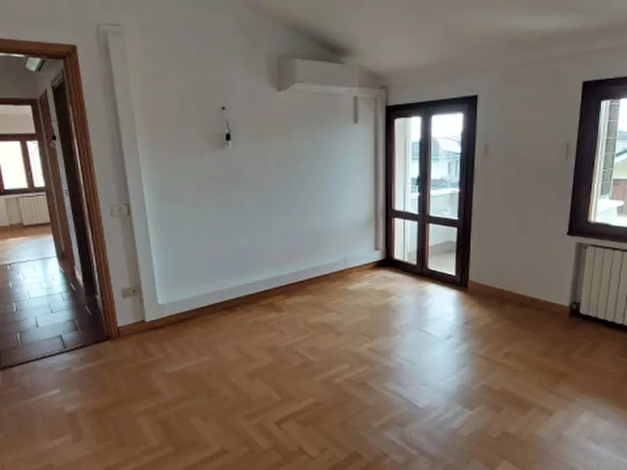 Immagine 13 di Appartamento in affitto  a Curtarolo