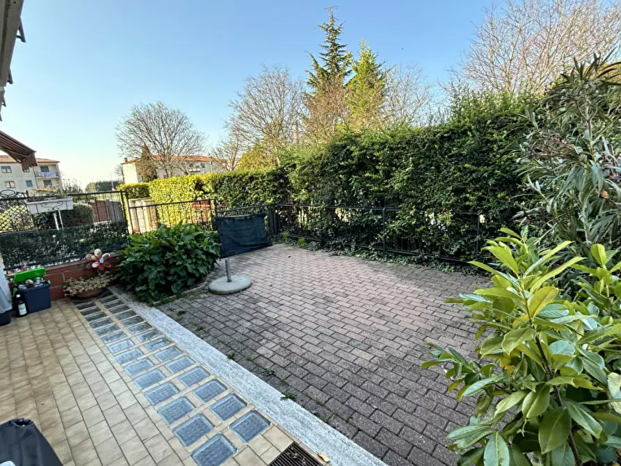 Immagine 4 di Casa bifamiliare in vendita  in Piazza invalidi del Lavoro, 1 a Tregnago