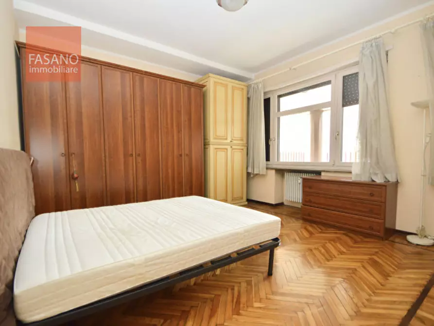 Immagine 10 di Appartamento in affitto  in Via Ugo Foscolo a Torino