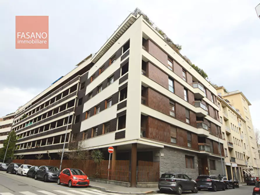 Immagine 15 di Appartamento in affitto  in Via Ugo Foscolo a Torino