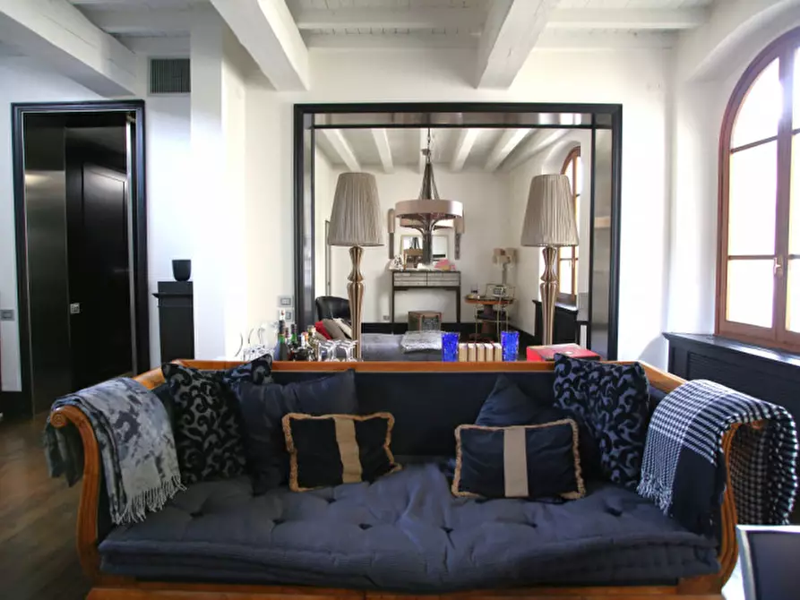 Immagine 3 di Appartamento in vendita  in Piazza Santa Maria delle Carceri a Prato