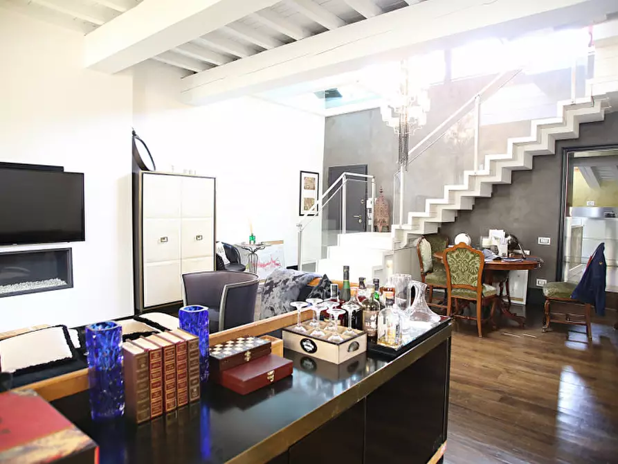 Immagine 9 di Appartamento in vendita  in Piazza Santa Maria delle Carceri a Prato